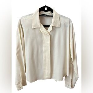 Vintage You Nique Cream Women's Top With Delicate Embroidery.